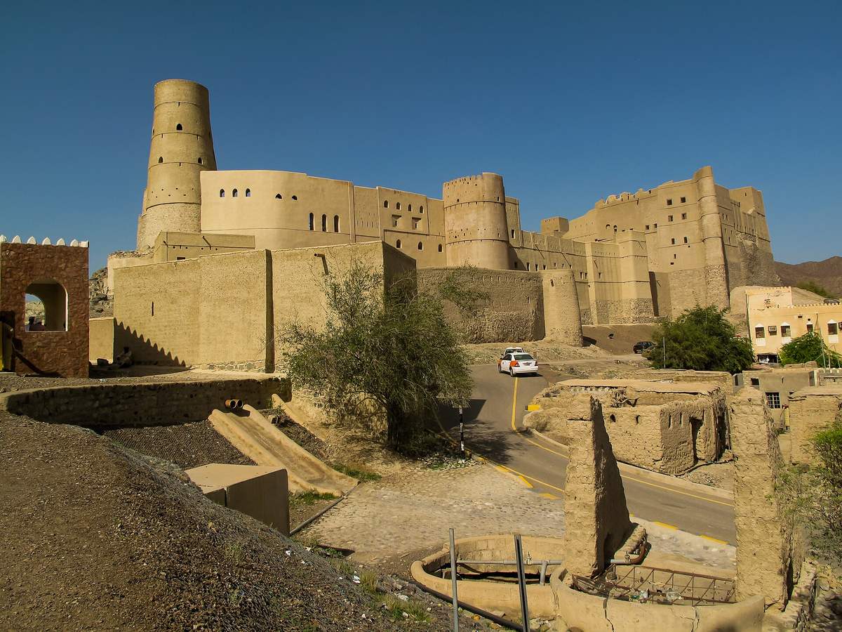 حصن الحزم — View from Al Hazm Fort (2) (27243238048).jpg