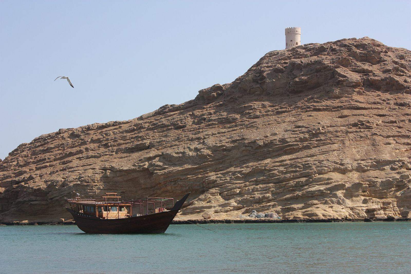 Dhow factory — Sur, dhow (6897185463).jpg