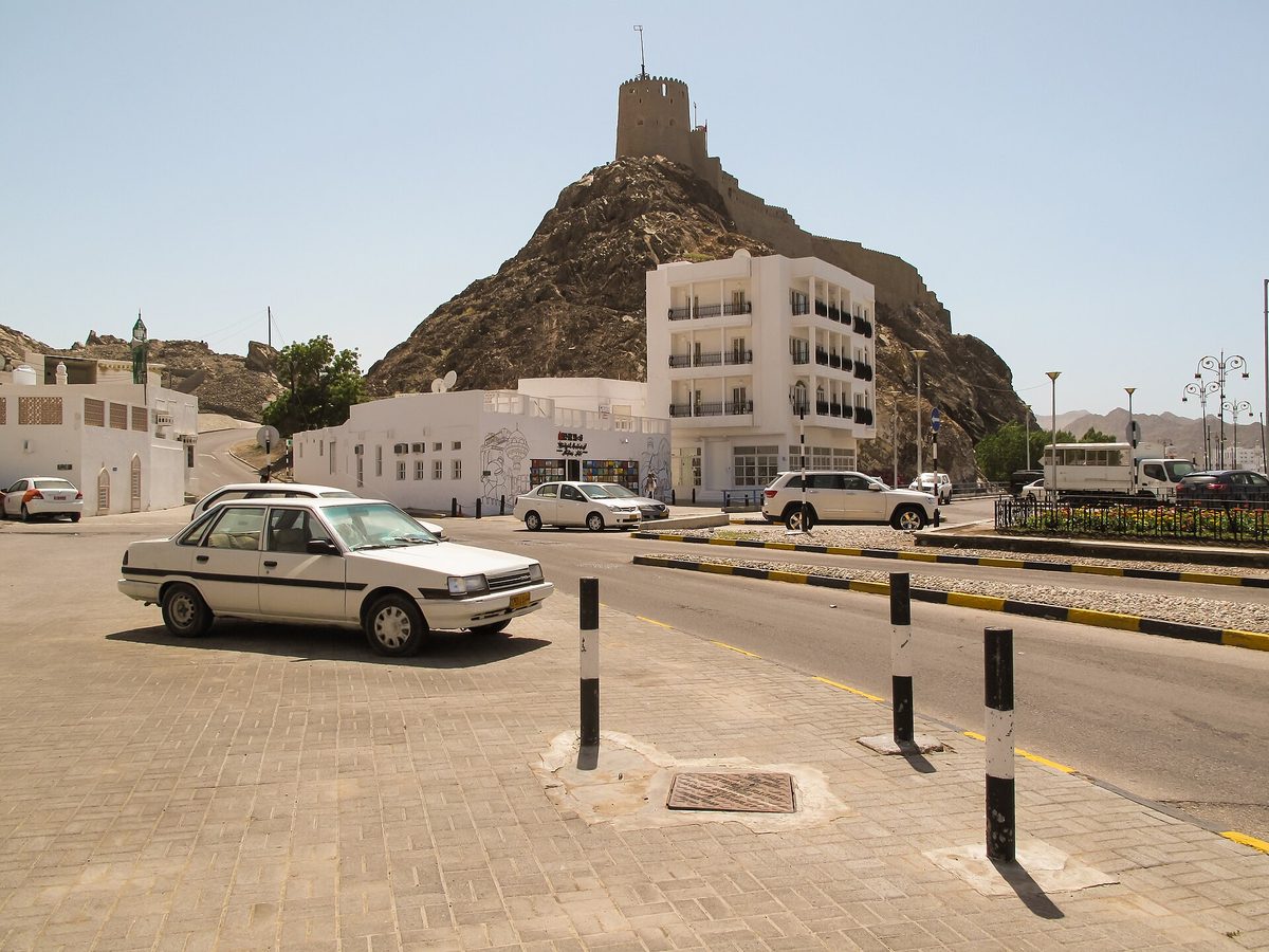حصن مطرح — Al Bahri road (8725363053).jpg