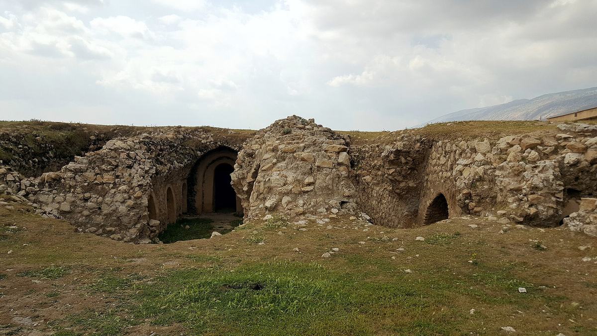 قلعة نخل — Hezar darb.jpg