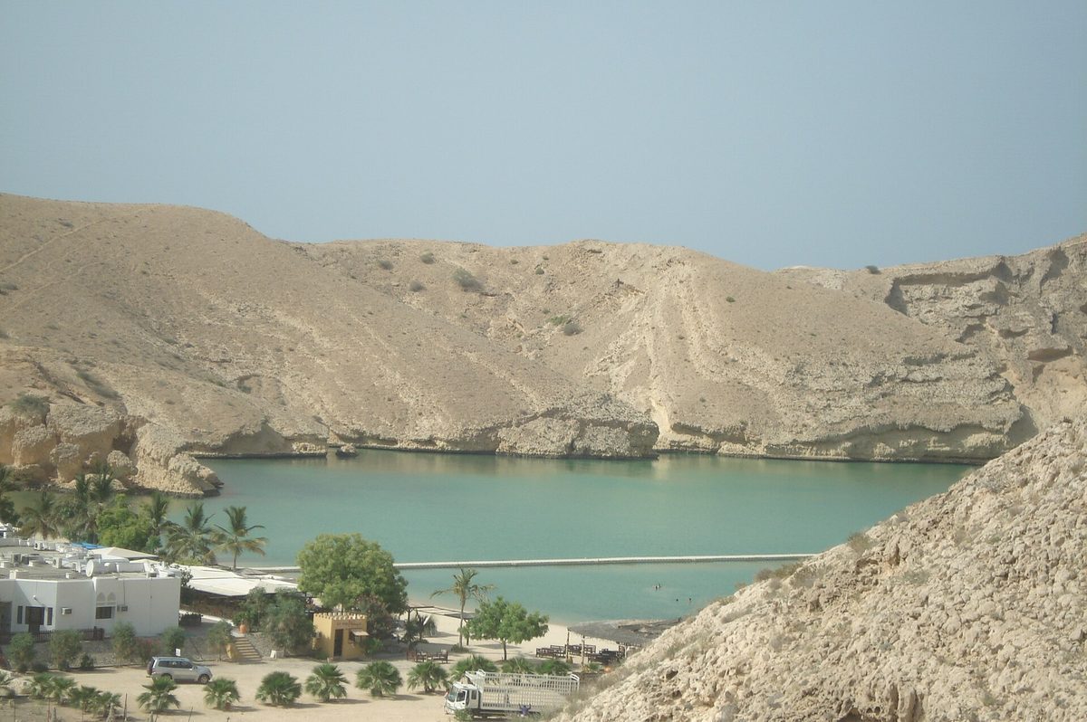 مركز عمان للغوص — Oman Dive Center.JPG
