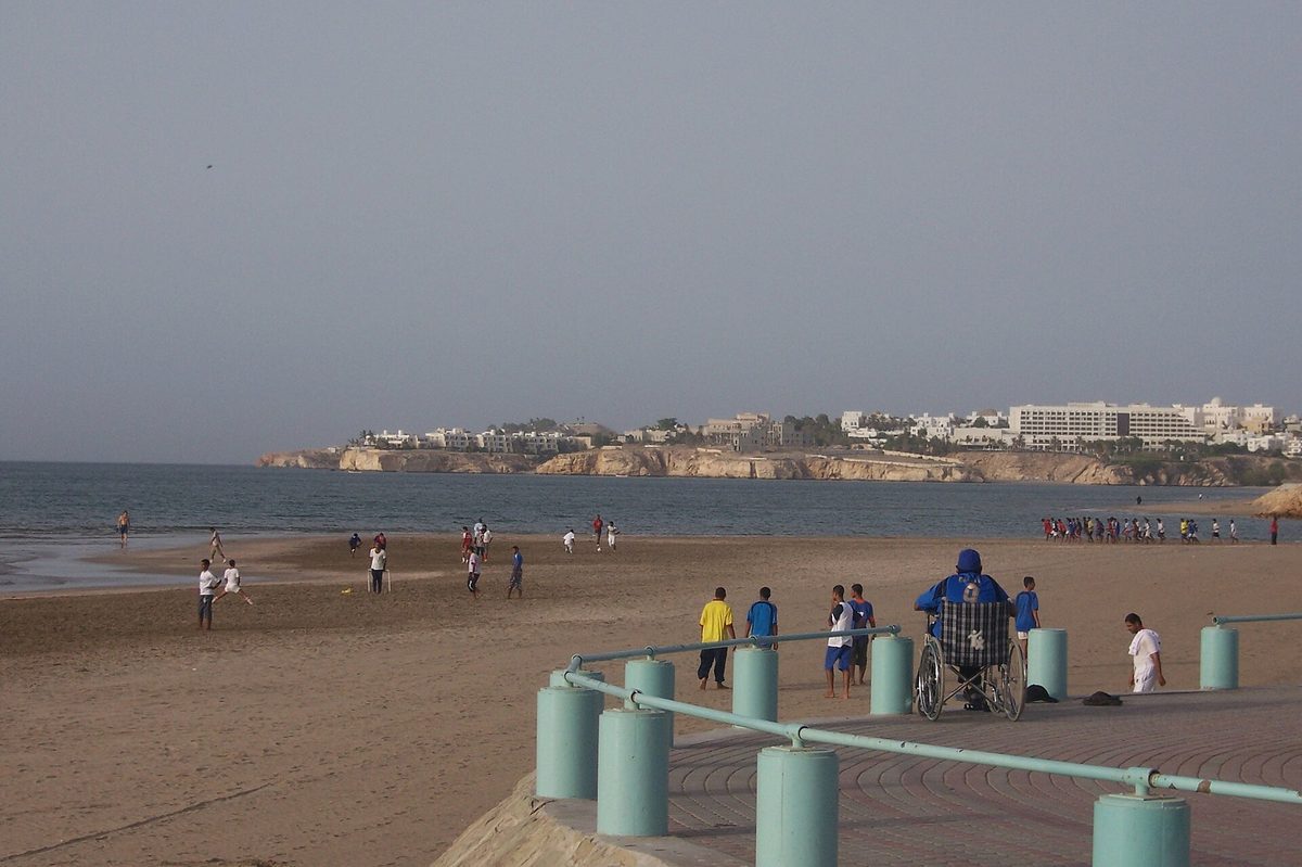 Qurum Beach — AL QURUM OMAN - panoramio.jpg