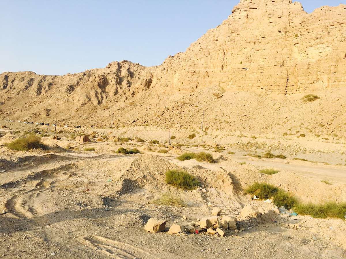وادي البيح — Wadi Bia Mountain Ranges.png